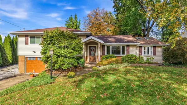 1550 Wakefield Dr, Hermitage, PA 16148