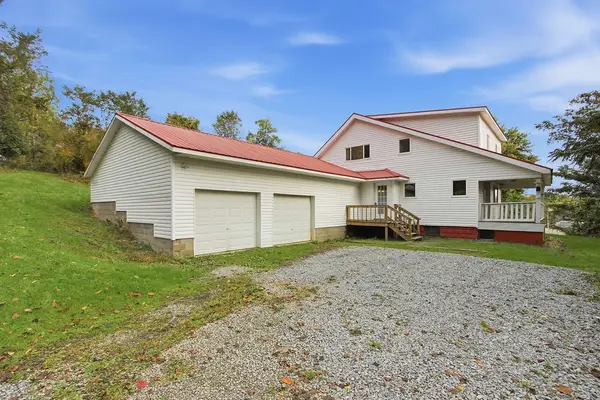 75 Calhoun Rd, Elizabeth, PA 15037