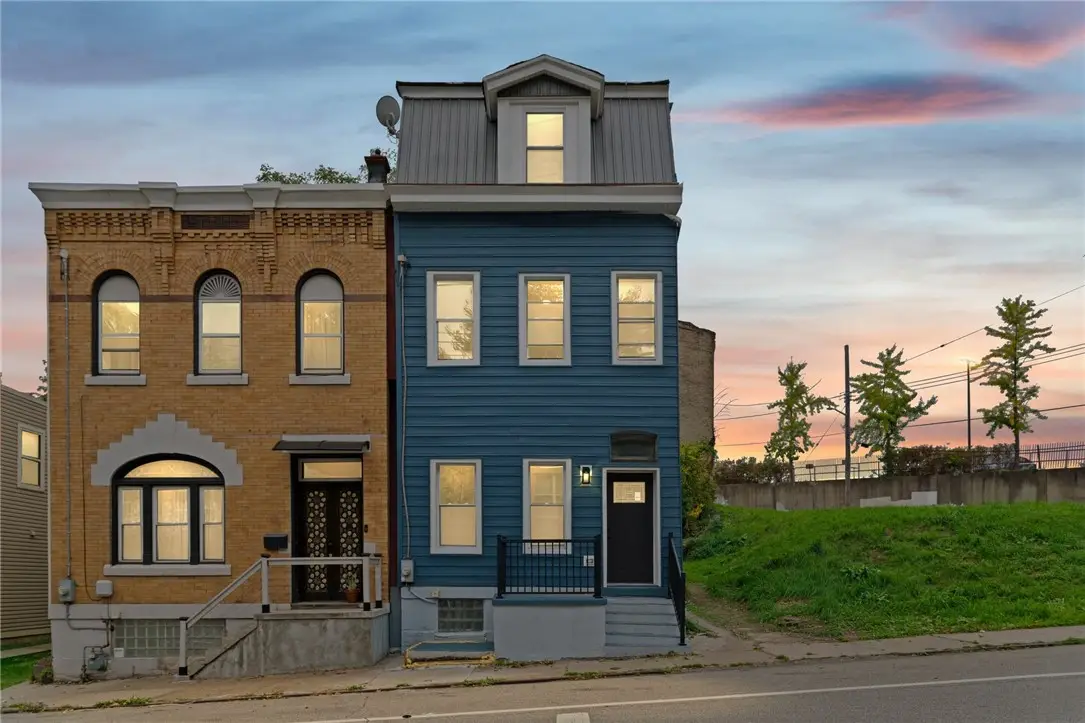 327 Dinwiddie St, Pittsburgh, PA 15219 - #1