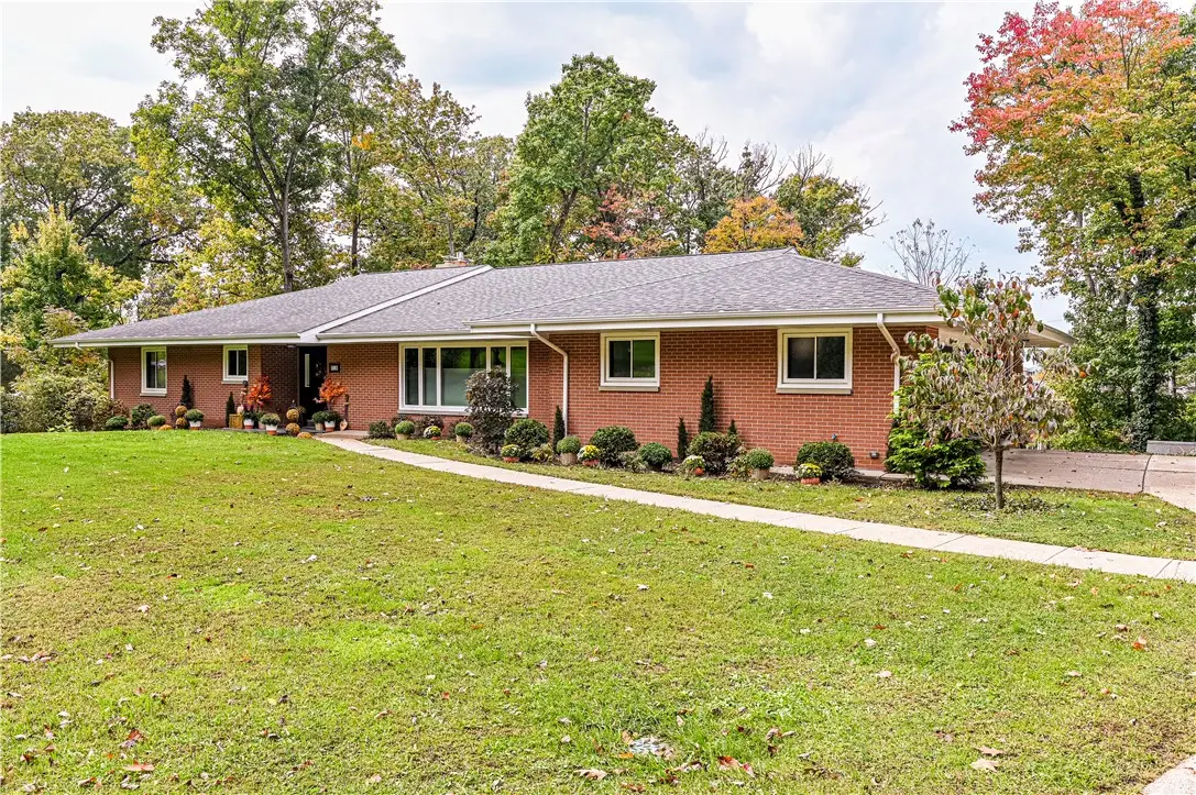 219 Maple Dr, Greensburg, PA 15601 - #1