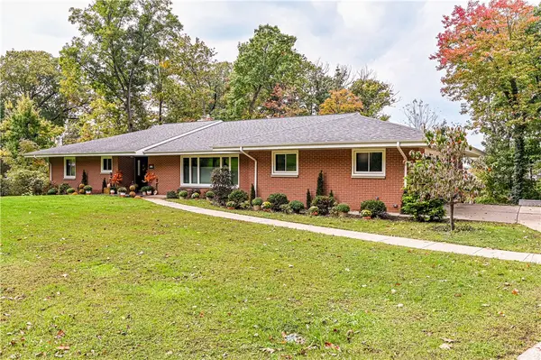 219 Maple Dr, Greensburg, PA 15601