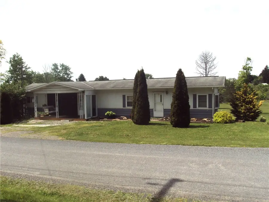 387 Rebecca St, Somerset, PA 15501 - #2