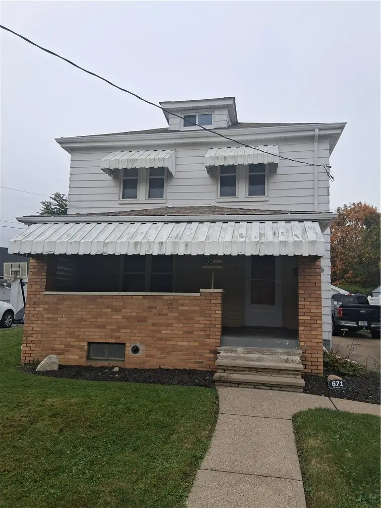 671 Elizabeth Street, Bridgeville, PA 15017 - #1