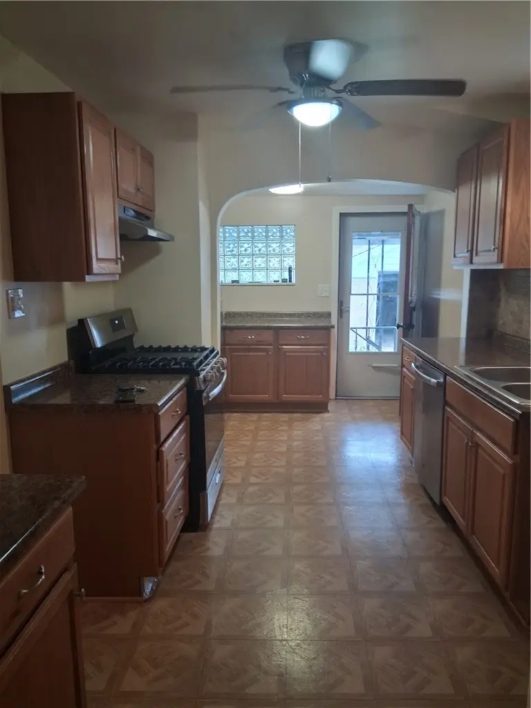 671 Elizabeth Street, Bridgeville, PA 15017 - #2