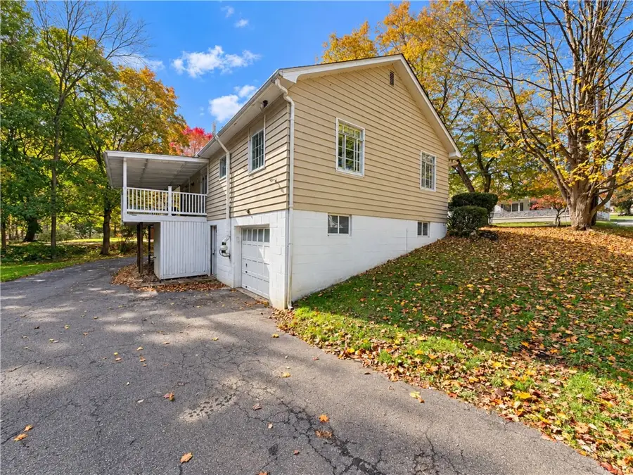 1105 Woodside Ave, Ellwood City, PA 16117 - #3