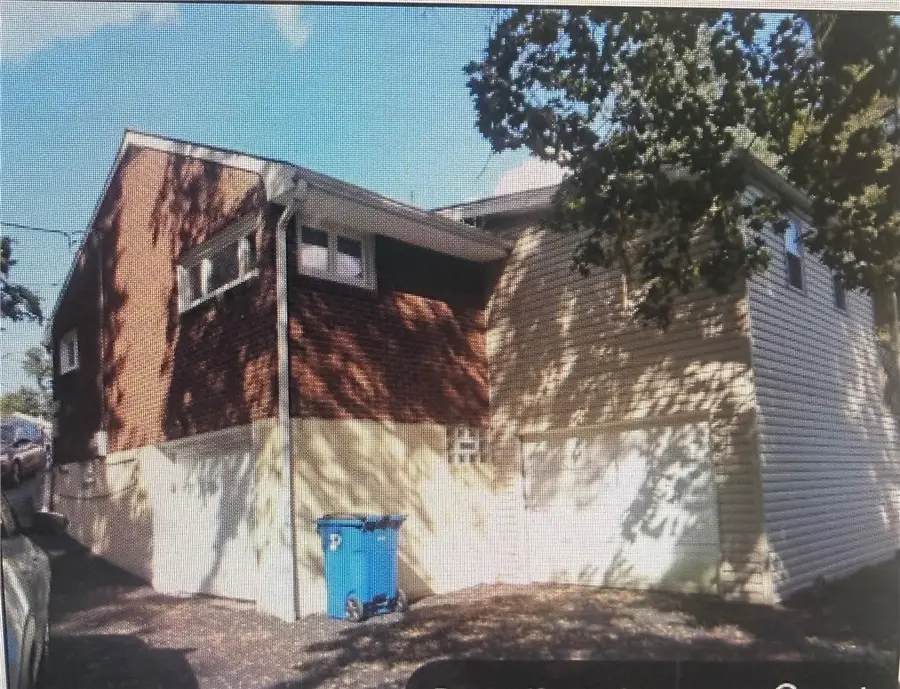 621 Springdale Dr, Pittsburgh, PA 15235 - #2