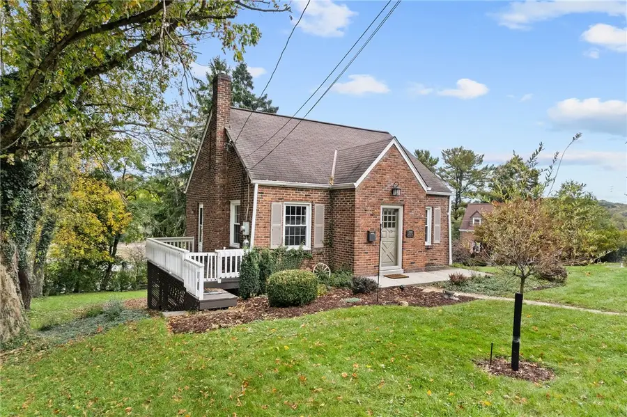 2300 Longcrest Ave, Bethel Park, PA 15102 - #2