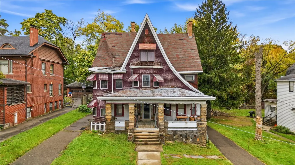311 E Leasure Ave, New Castle, PA 16101 - #1