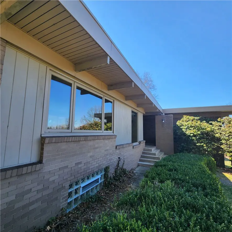2417 Marbury Rd, Pittsburgh, PA 15221 - #2