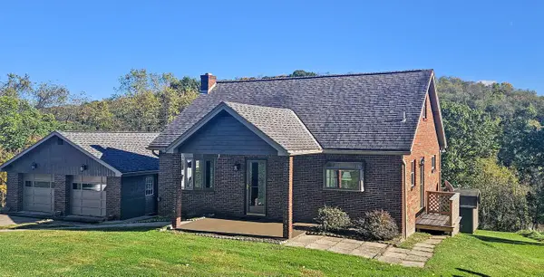 38 Calhoun Road, Elizabeth, PA 15037