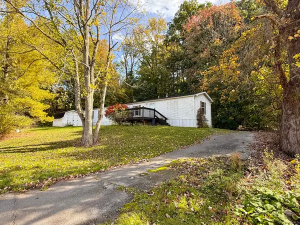 34 Oakview Drive, Beaver Falls, PA 15010