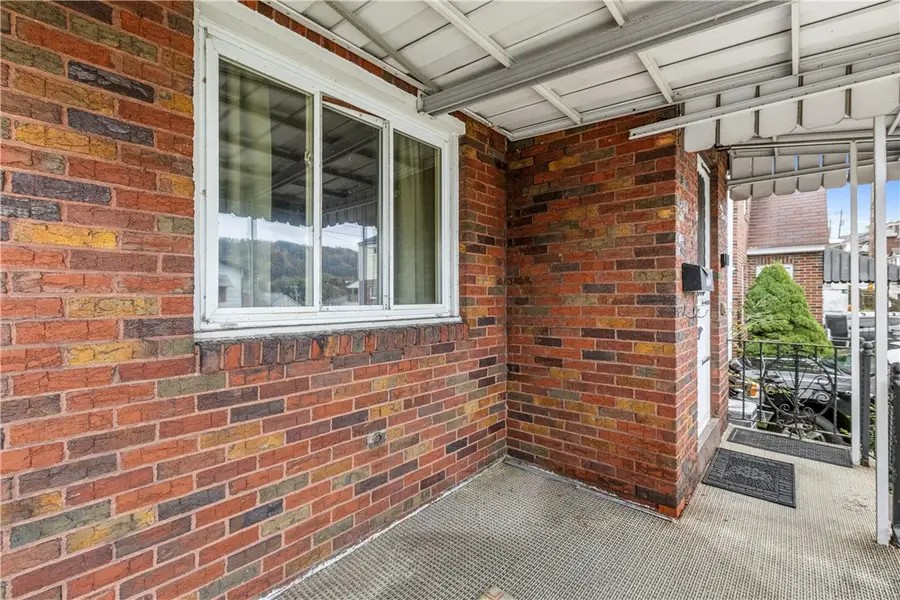 503 Franklin St, Freeport, PA 16229 - #2