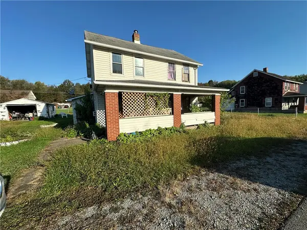 1115 Manor Ave, Latrobe, PA 15650