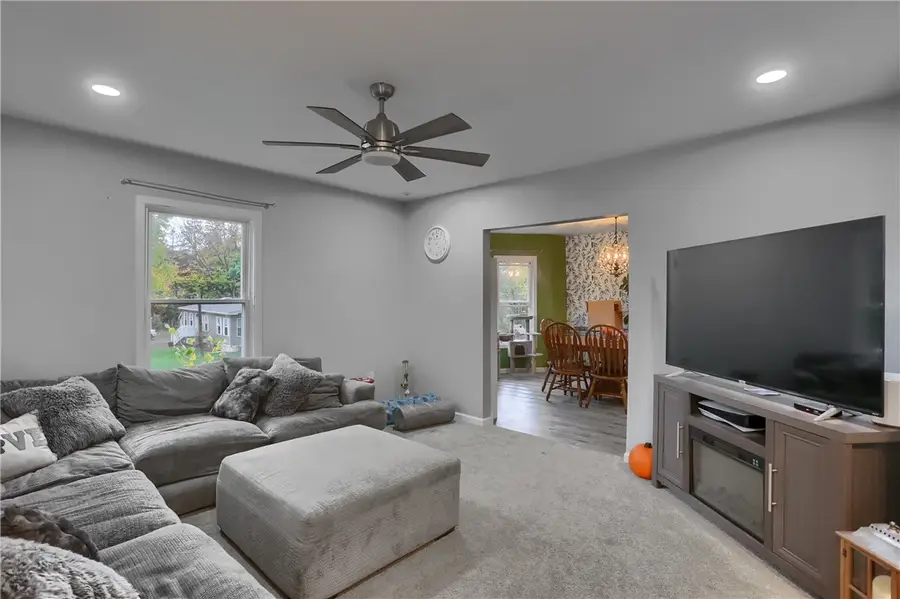 3718 Ellwood Rd, New Castle, PA 16101 - #2