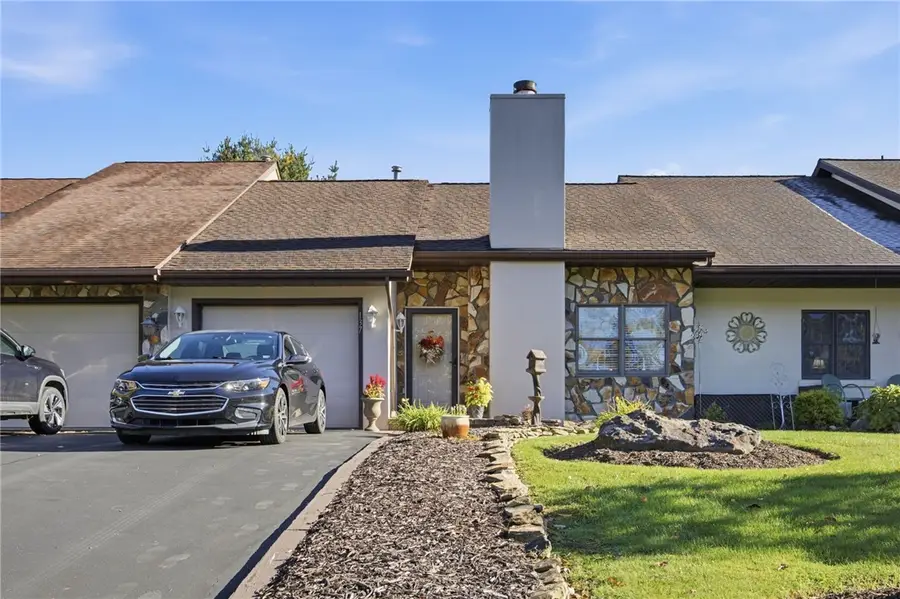137 Oak Dr, Saxonburg, PA 16056 - #3