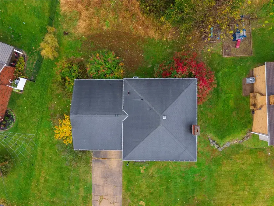 3431 Douglas Dr, Murrysville, PA 15668 - #2