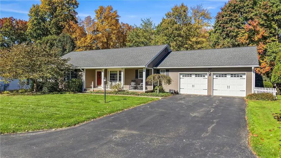 207 W Windridge Road, Greenville, PA 16125 - #2