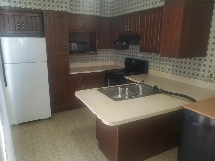 1410 5th Ave, Ford City, PA 16226 - #2