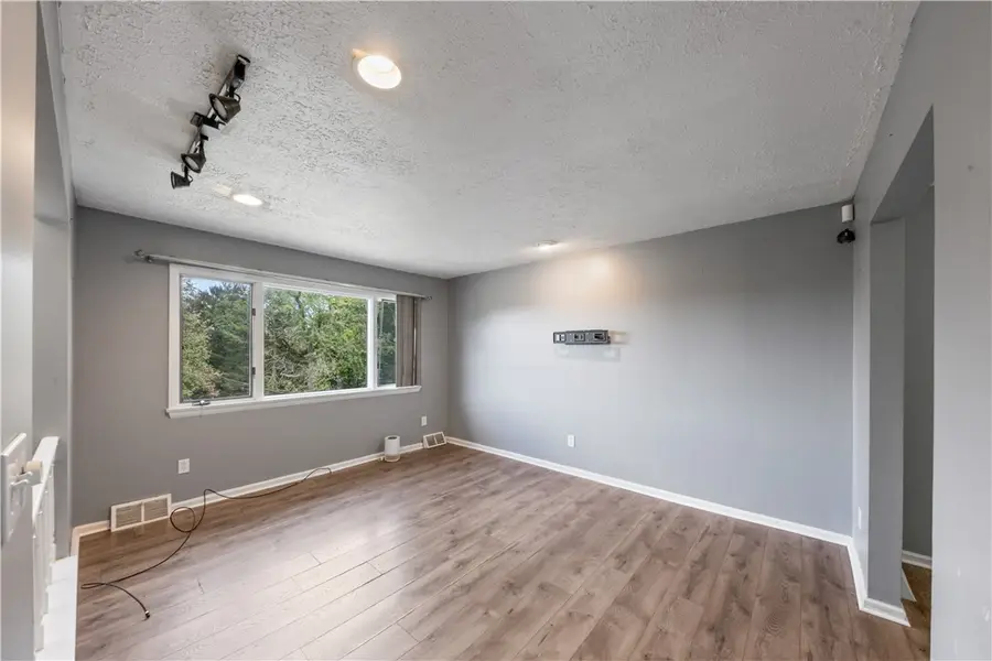 1 Fawcett Circle, Coraopolis, PA 15108 - #3