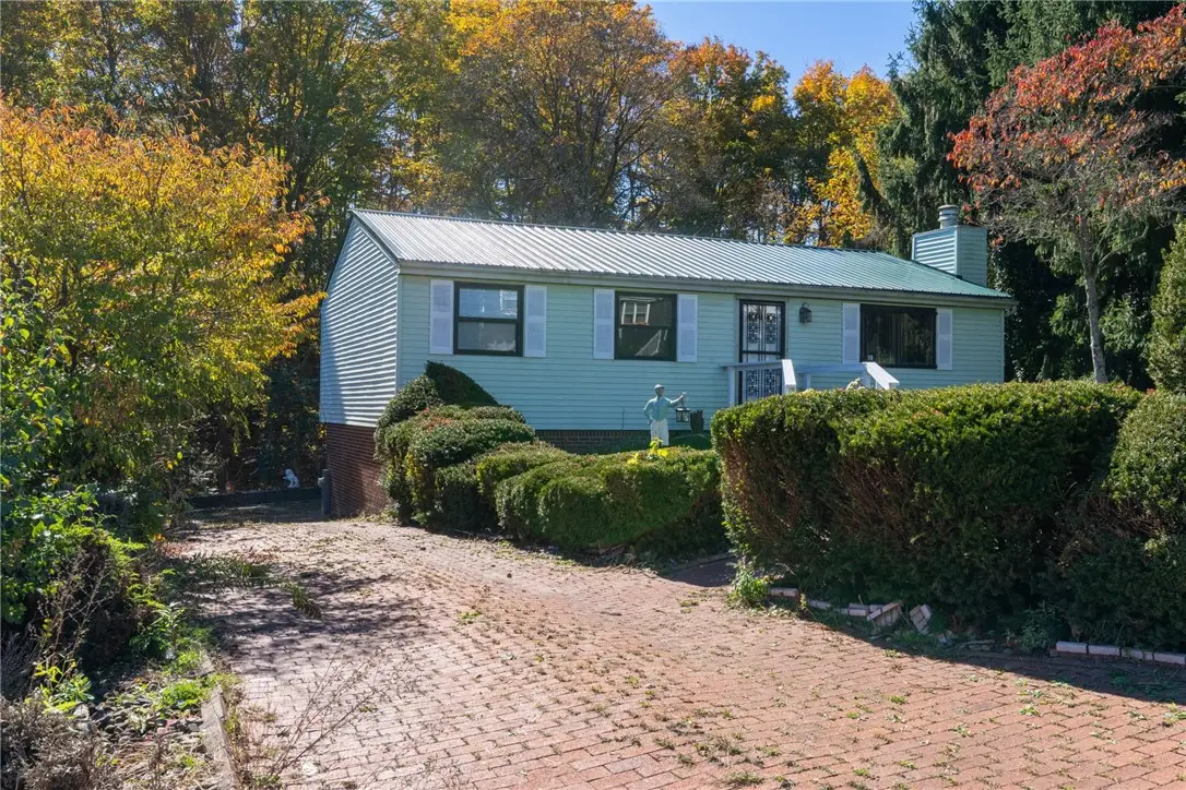265 Sherwood Dr, Monaca, PA 15061 - #1