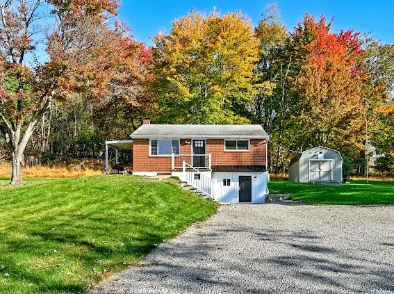 106 Flamingo Dr, Cranberry Twp, PA 16066