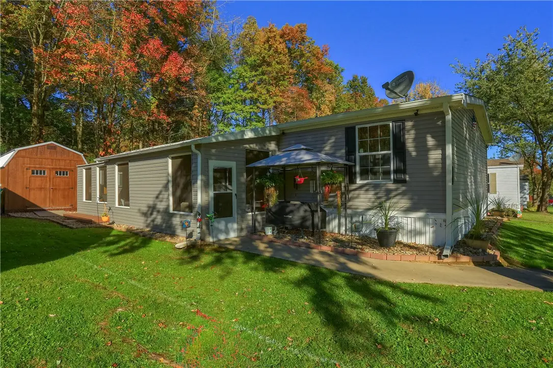 117 Annette Dr, New Castle, PA 16101 - #1