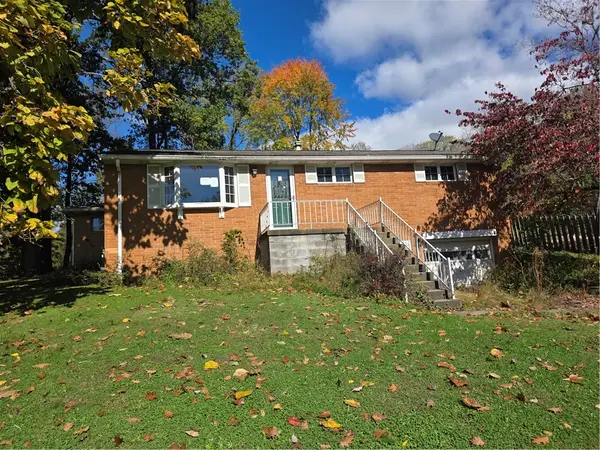 14 W Hillcrest Road, Eighty Four, PA 15330