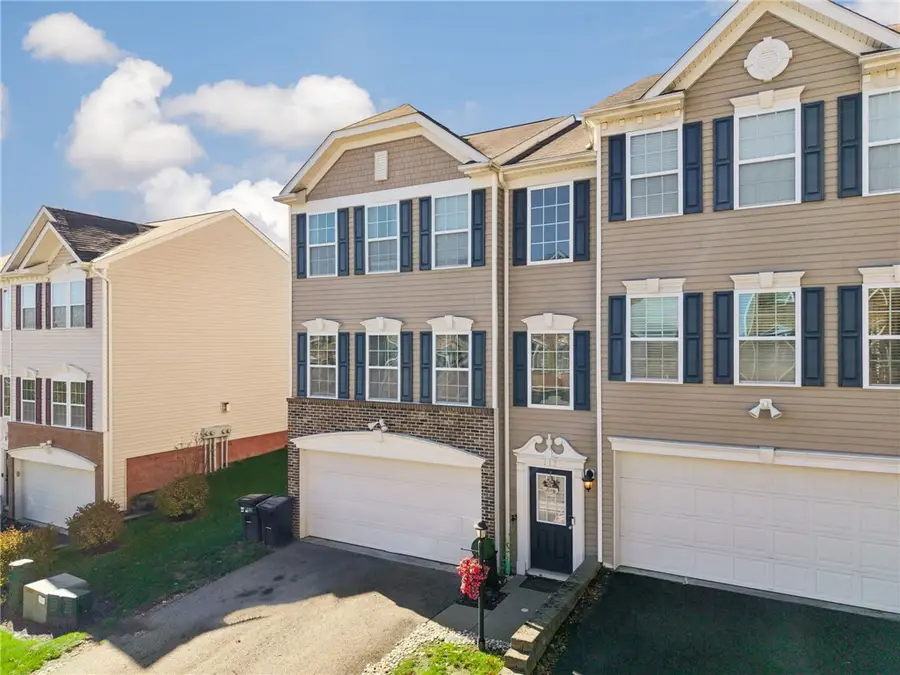113 Alderwood Dr, Greensburg, PA 15601 - #3