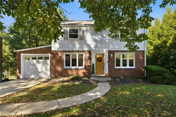 4708 Rolling Hills Rd, Pittsburgh, PA 15236