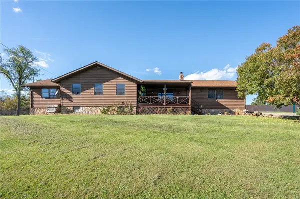 847 Sand Hill Rd, Mt Pleasant, PA 15666