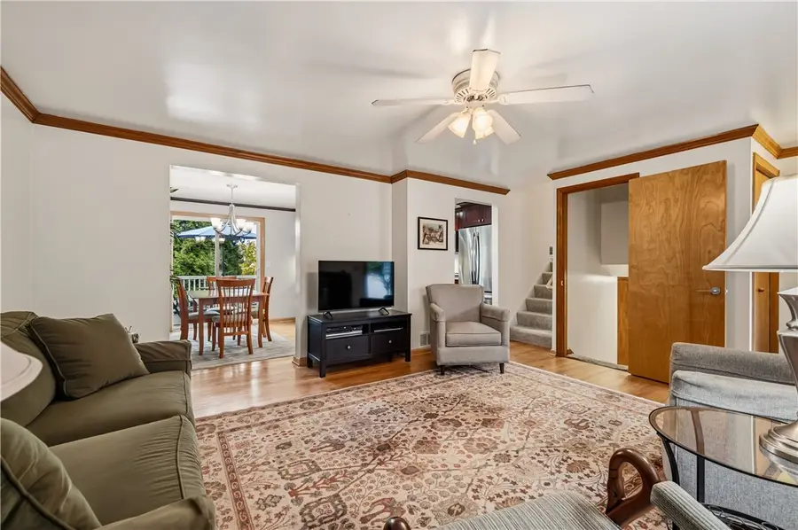 534 Fieldcrest Dr, Pittsburgh, PA 15209 - #3