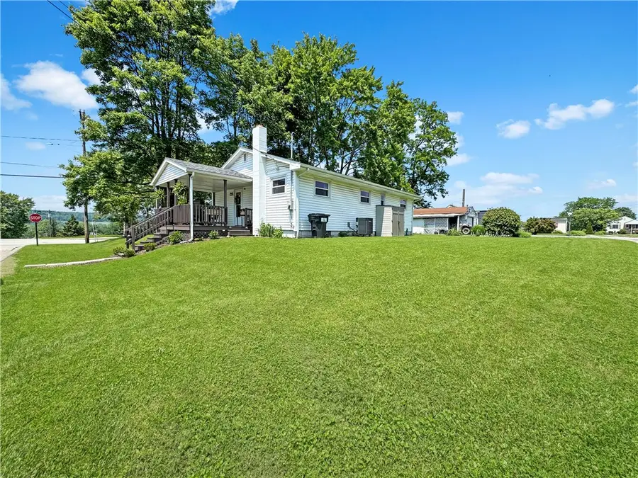 659 6th St, West Pittsburg, PA 16160 - #2