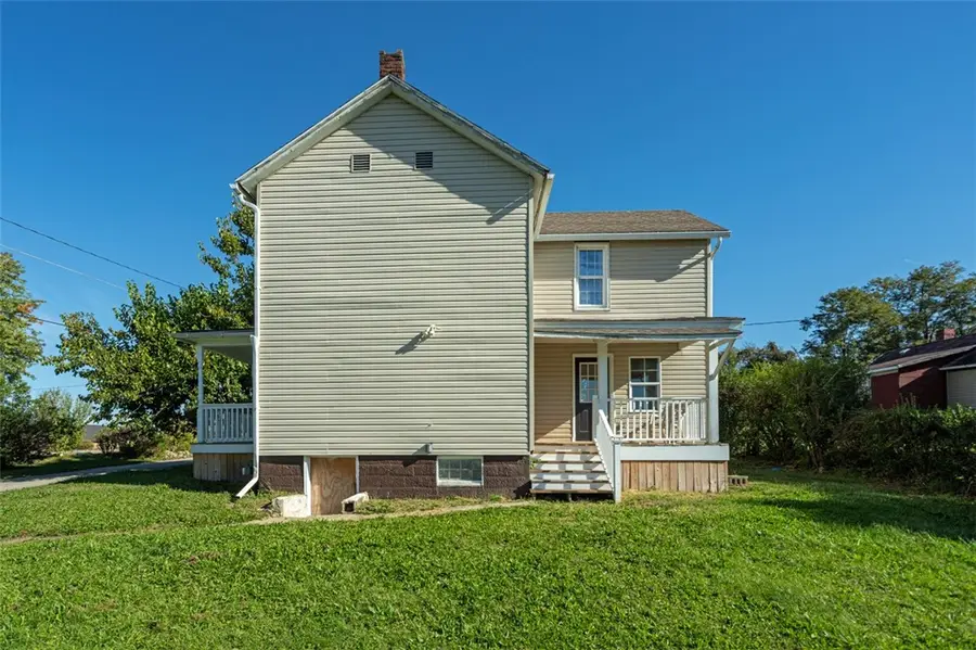 1211 Lawn Ave, Connellsville, PA 15425 - #3
