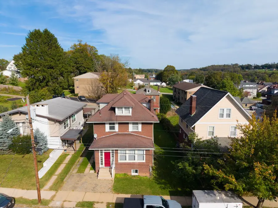 423 Center Avenue, Greensburg, PA 15601 - #2