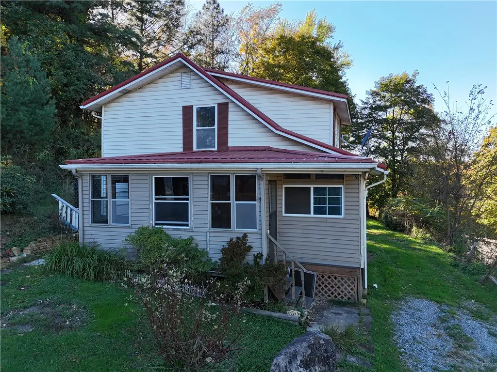 210 Clearfield Pike, Kittanning, PA 16201 - #1