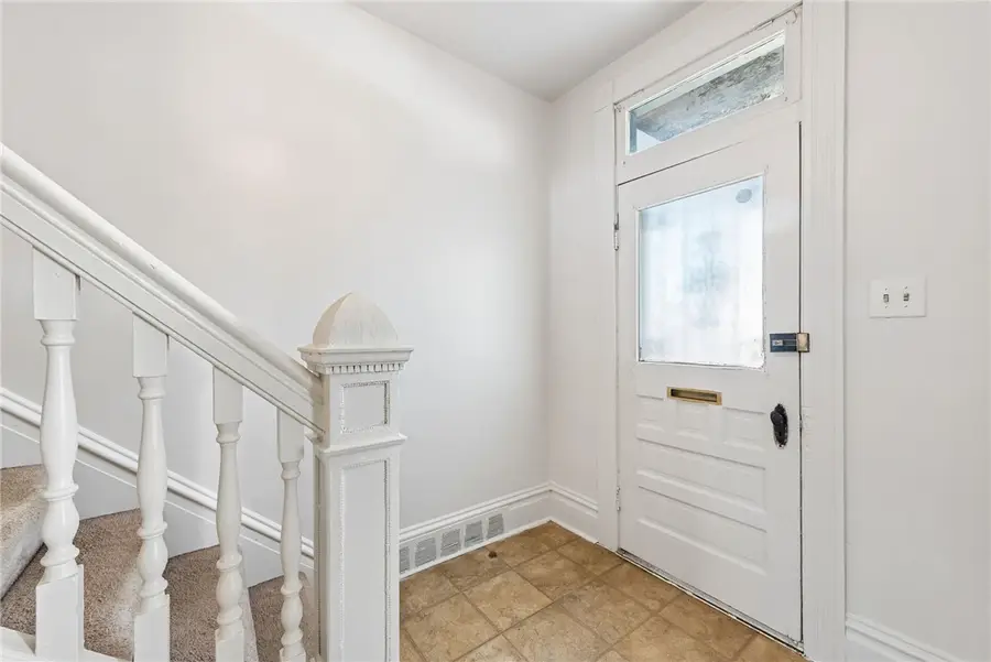 605 Chestnut Street, Latrobe, PA 15650 - #3
