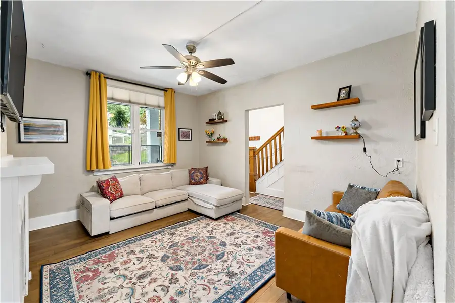 348 Albert St, Pittsburgh, PA 15211 - #2