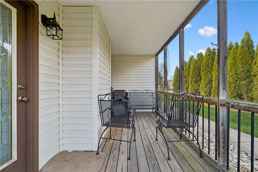 451 Peregrine Dr, North Huntingdon, PA 15642 - #3