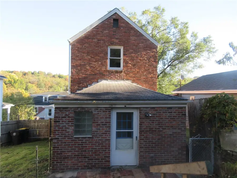 4502 Mollenauer St, Bethel Park, PA 15102 - #2