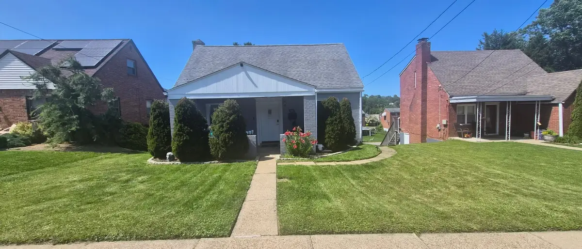 552 Garfield Avenue, Carnegie, PA 15106 - #1