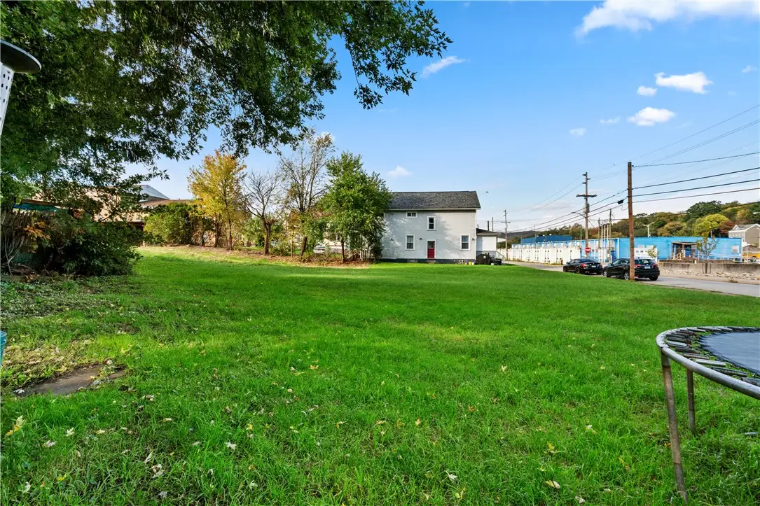 1112 Mcintire Way, Brackenridge, PA 15014 - #1