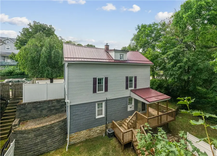 745 Sidney St, Greensburg, PA 15601 - #2
