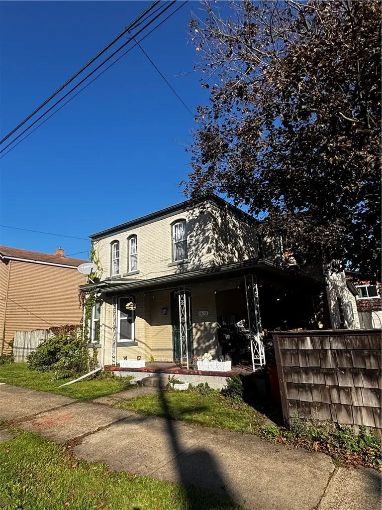 1610 8th Ave, Beaver Falls, PA 15010 - #2