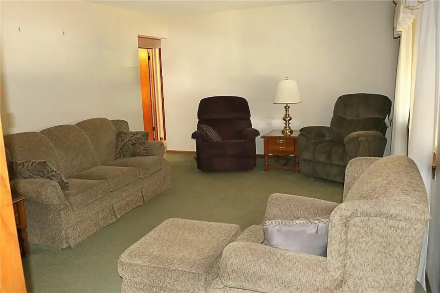 3139 Kipp Ave, Lower Burrell, PA 15068 - #2