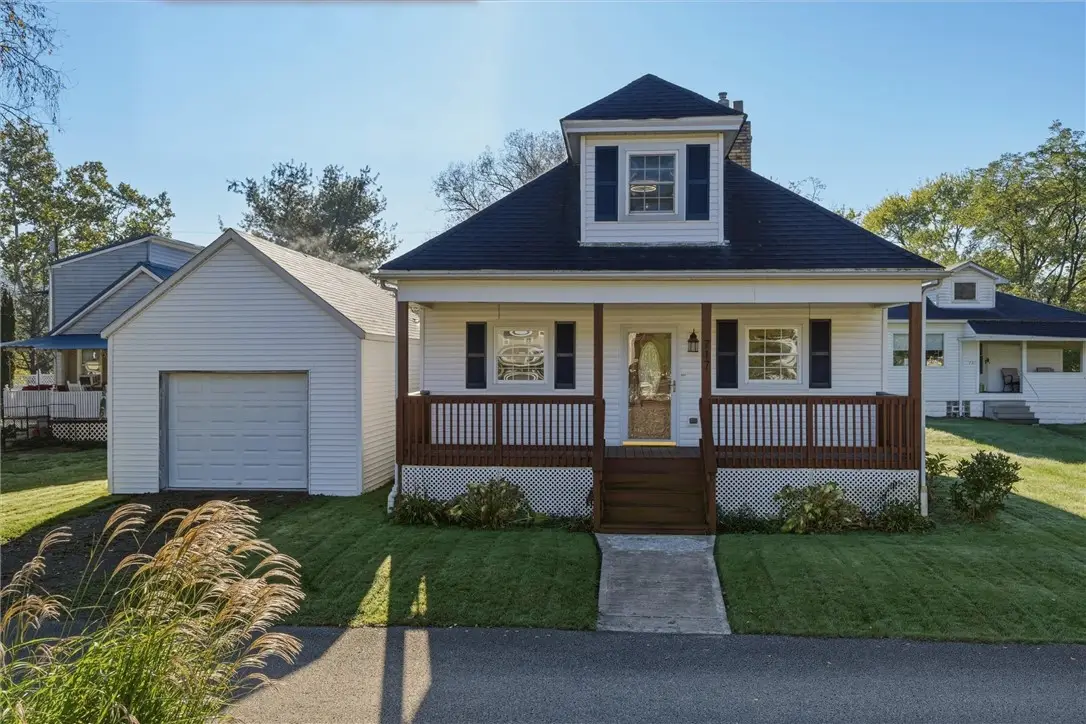 717 Kennedy Ave, East Vandergrift, PA 15629 - #1