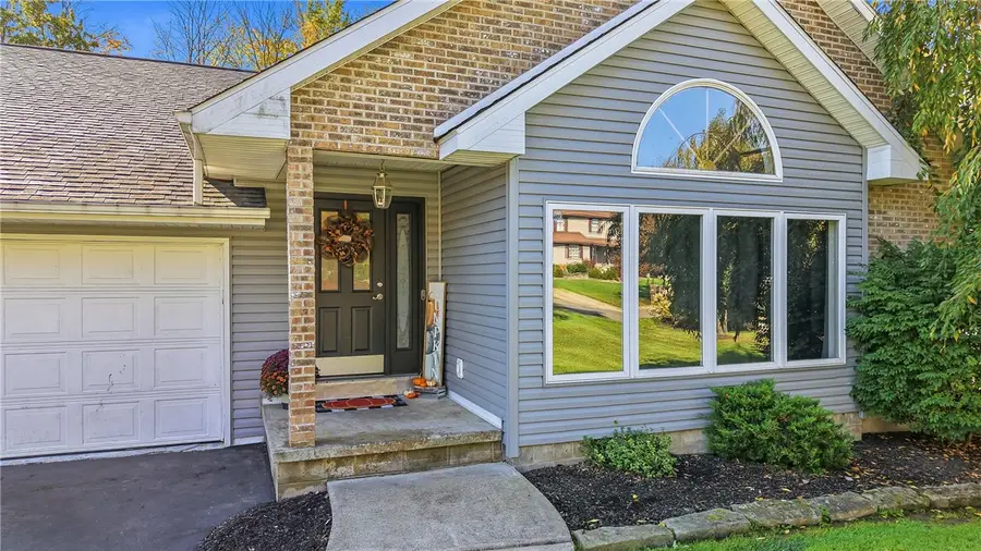 3690 Fran Ln, Hermitage, PA 16148 - #2