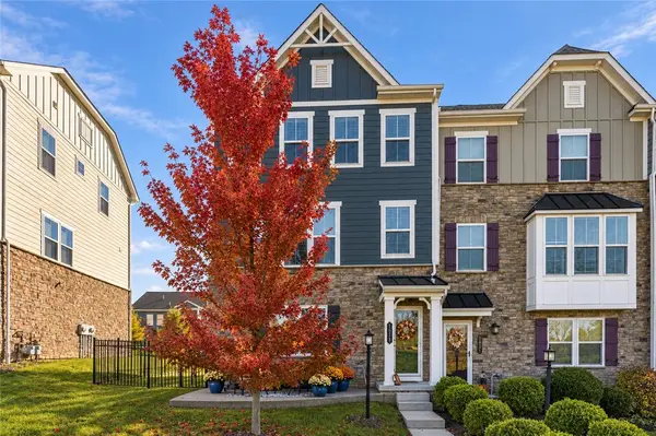 1022 Adair Ave, Valencia, PA 16059