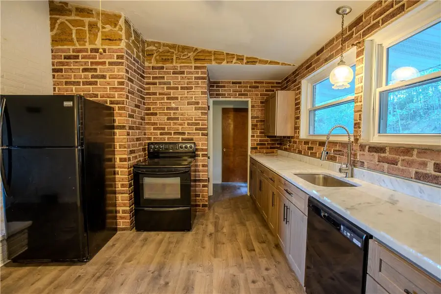 572 Old Route 51 Rd, Waltersburg, PA 15488 - #3