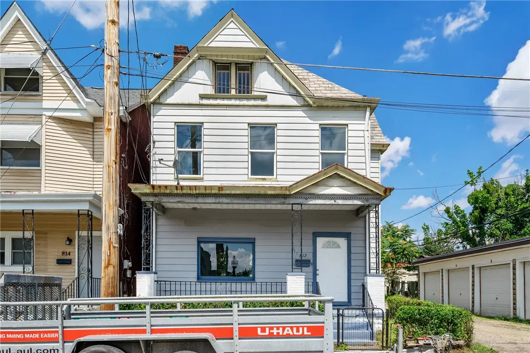 812 Ernie St, Pittsburgh, PA 15220 - #1