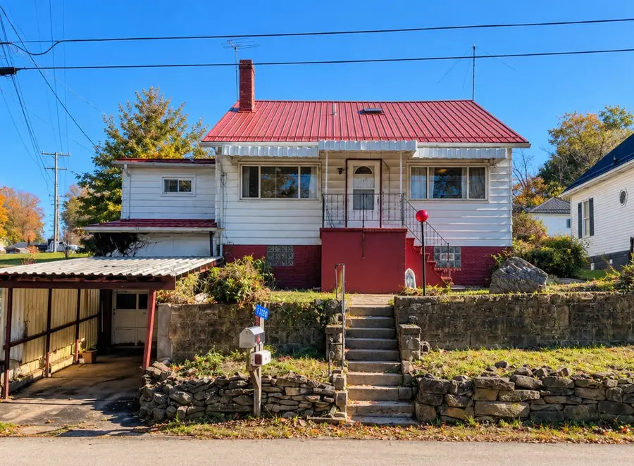 1120 Terrace Avenue, Vandergrift, PA 15690 - #2